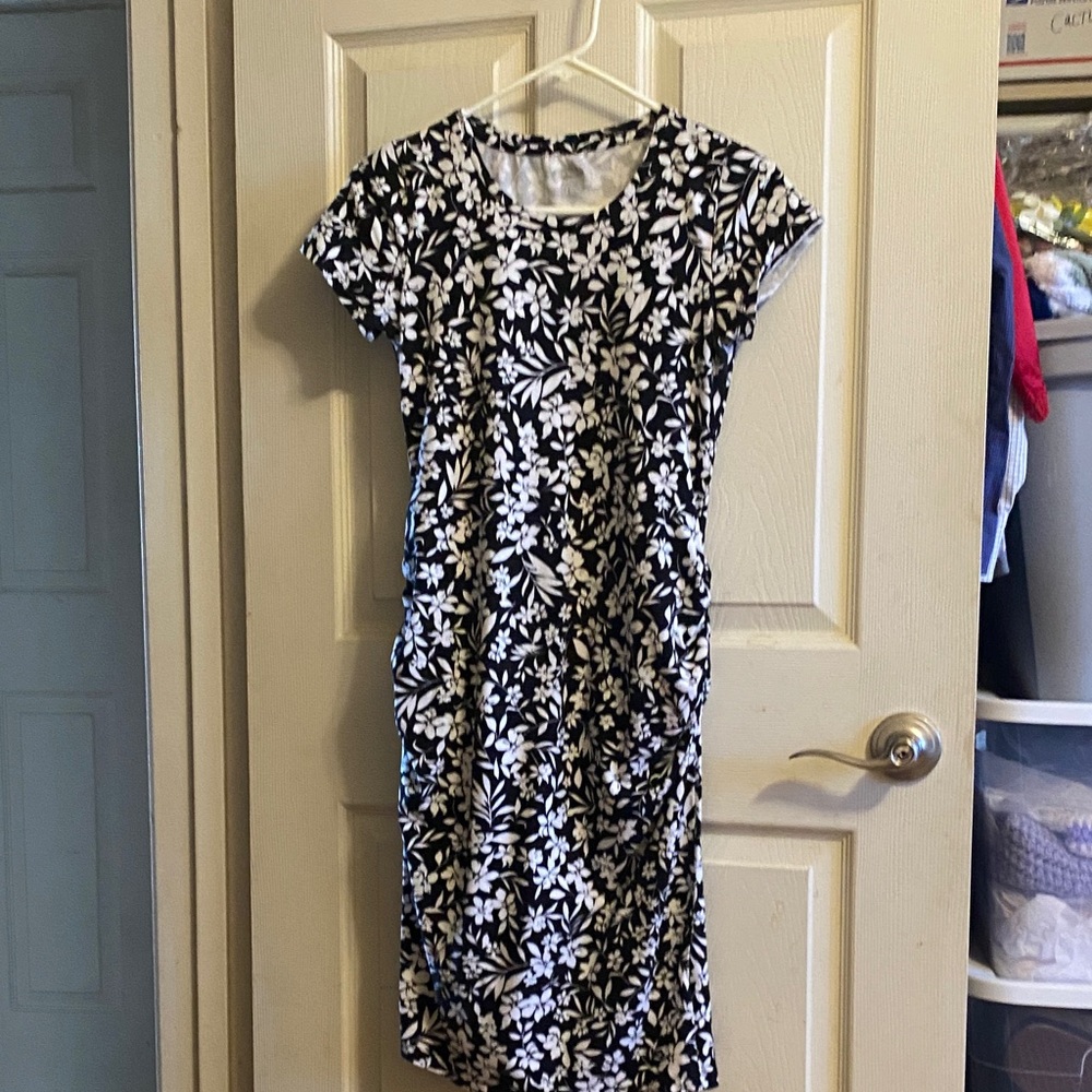 Old Navy Black and White Floral Midi Maternity Dress